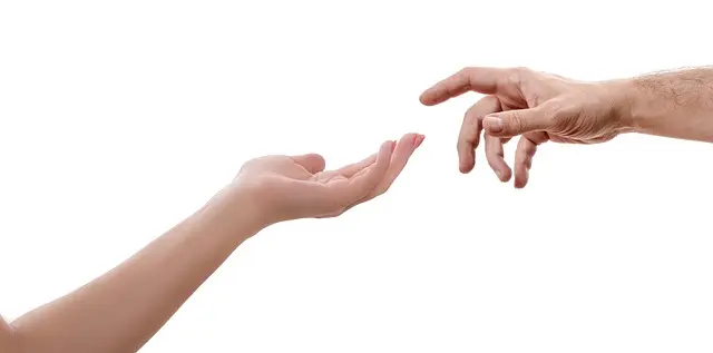Les gestes symboliques pour un dernier adieu touchant